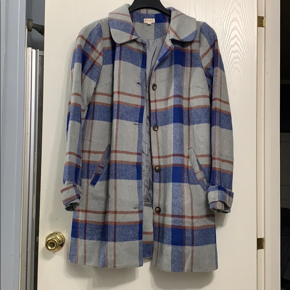 BEAUTIFUL plaid jacket!